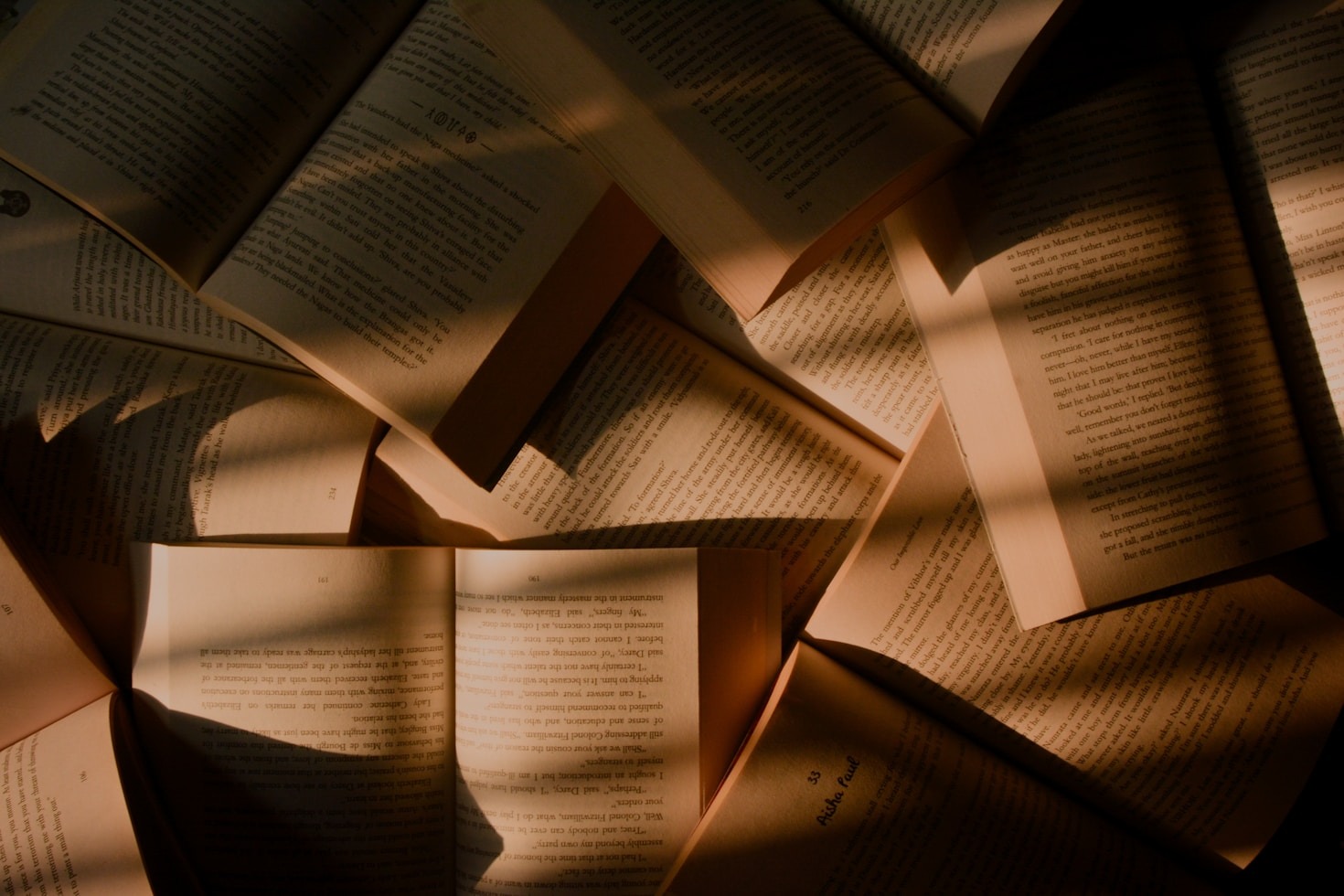 How Modern Fiction Shapes Our Perspective
